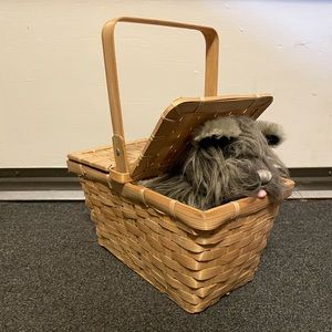 Toto in Basket - Wizard of Oz
